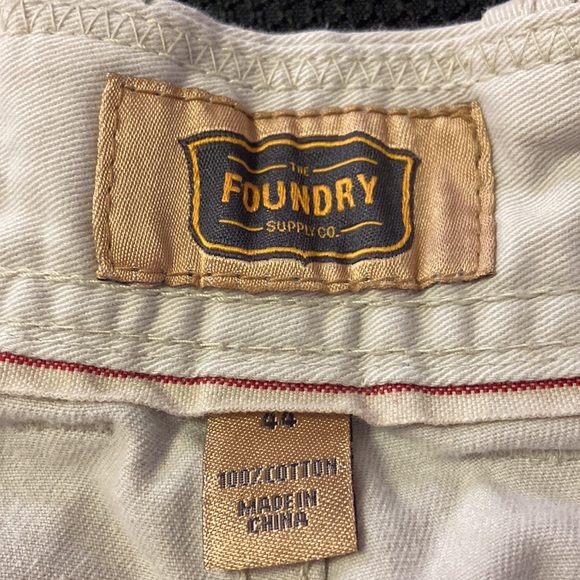 Men’s Cargo Short Size 44. Preowned. - Picture 3 of 6